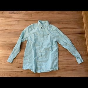 Vineyard vines green checked long sleeved shirt.